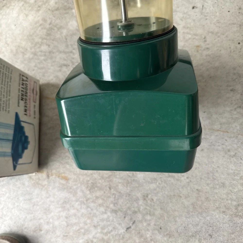 Vintage Ray-O-Vac Sportsman Fluorescent Lantern Camping 360 B w/Box